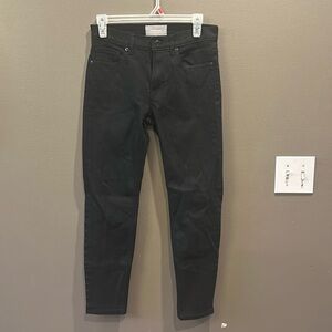 Everlane women’s high rise Ankle Skinny Jeans in Black , size 26

Loc o